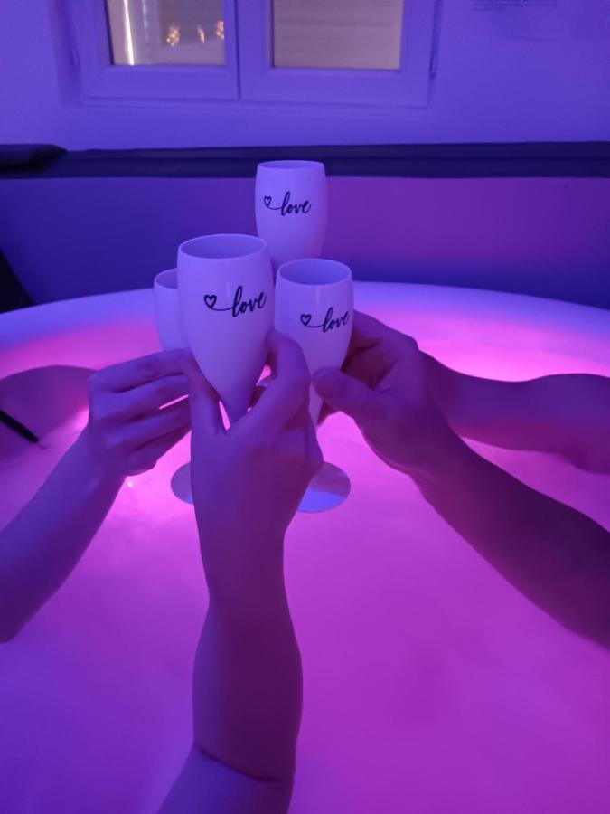 Hotel Gite Et Spa Au Secret Du Bonheur Pouilly-sur-Serre Esterno foto