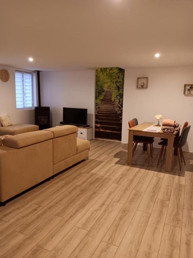 Hotel Gite Et Spa Au Secret Du Bonheur Pouilly-sur-Serre Esterno foto